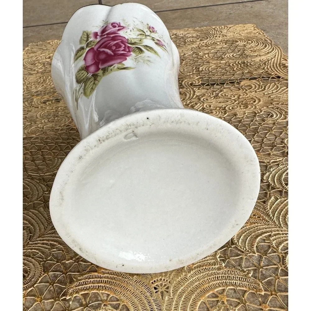 Vintage Gold‎ Trimmed Rose Flower Transfer Vase, Porcelain Decor